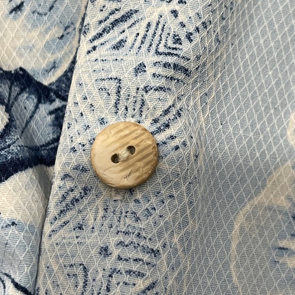 Tommy Bahama 100% Silk Hibiscus Heights Scandia Blue Hawaiian Short Sleeve Shirt - Picture 7 of 7